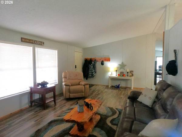 6471 SW DEE LN, Culver, OR 97734