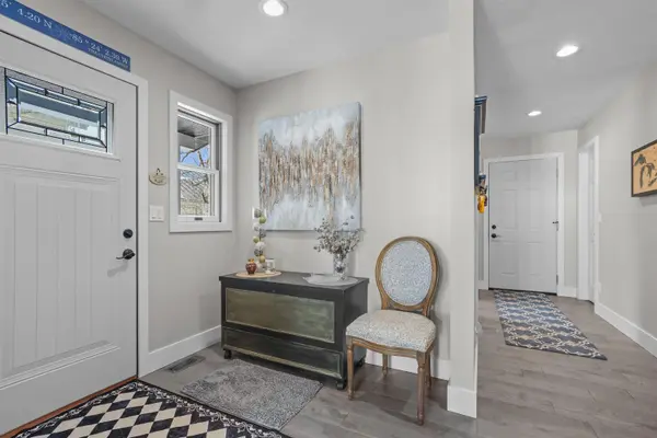 609 Lake Shore DR, Cadillac, MI 49601