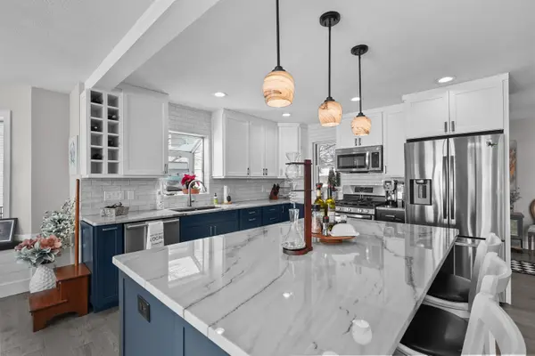 609 Lake Shore DR, Cadillac, MI 49601