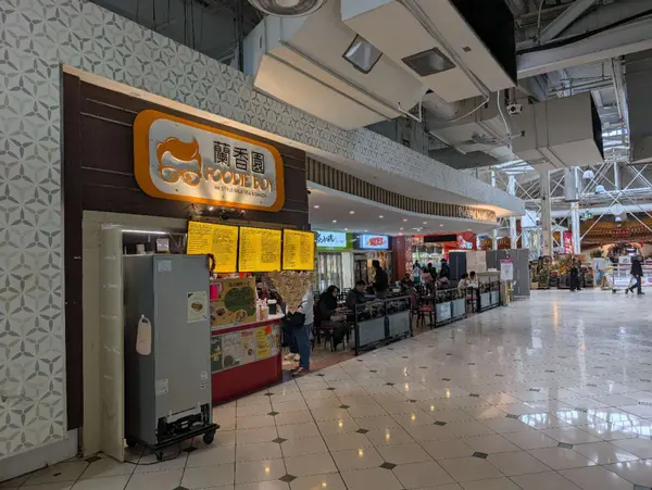 4300 Steeles AVE E #F28, Markham, ON L3R 0Y5