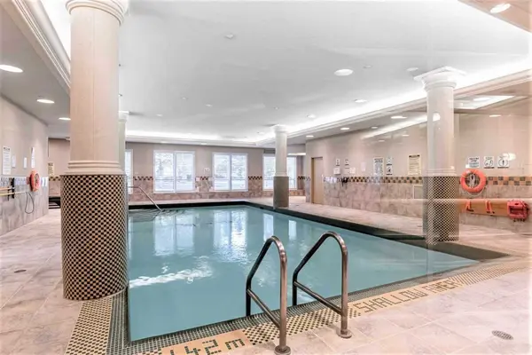 5233 Dundas ST W #316, Toronto W08, ON M9B 6M1