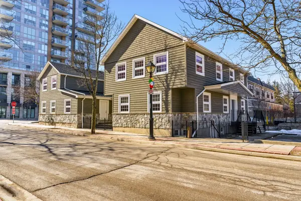 497 Elizabeth ST, Burlington, ON L7R 2M4