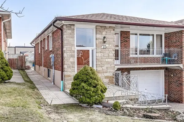 25 Rockbank CRES, Toronto W05, ON M9M 1L1