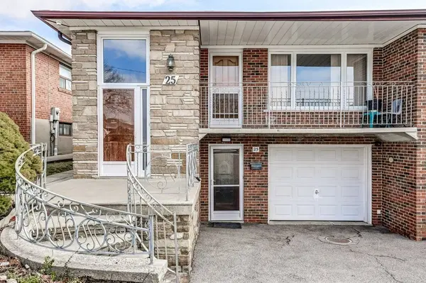 25 Rockbank CRES, Toronto W05, ON M9M 1L1