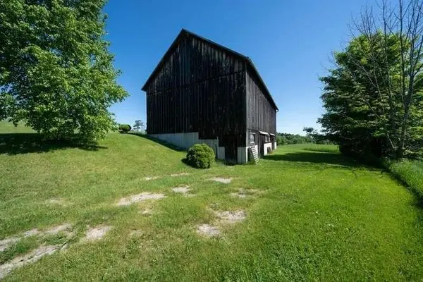 10817 Halls Lake Sd Rd N/A #Barn, Caledon, ON L7E 3N8