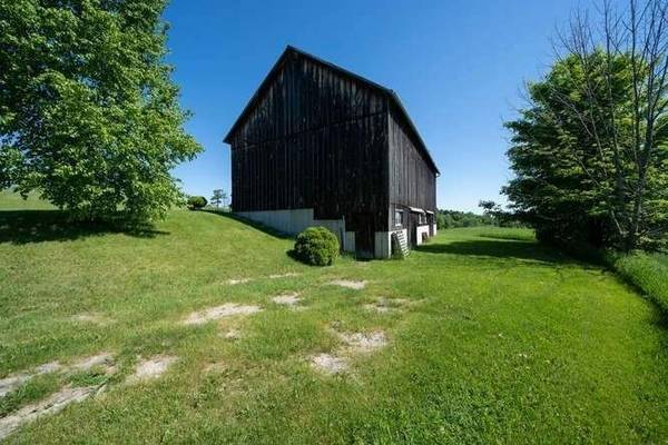 10817 Halls Lake Sd Rd N/A #Barn, Caledon, ON L7E 3N8