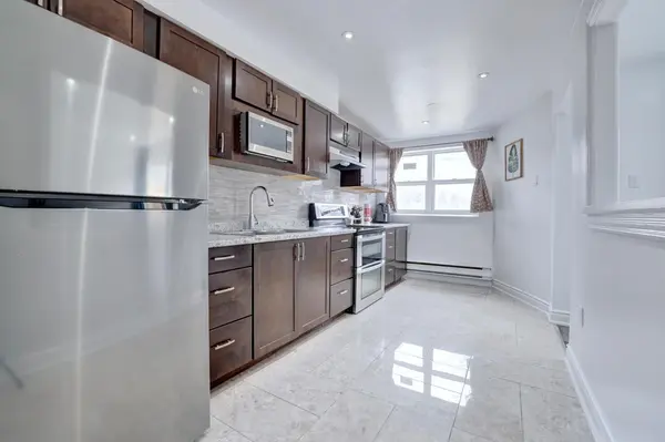 3040 Constitution BLVD #141, Mississauga, ON L4Y 3X7