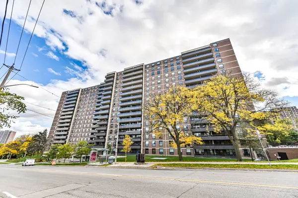 15 La Rose AVE #1212, Toronto W09, ON M9P 1A7