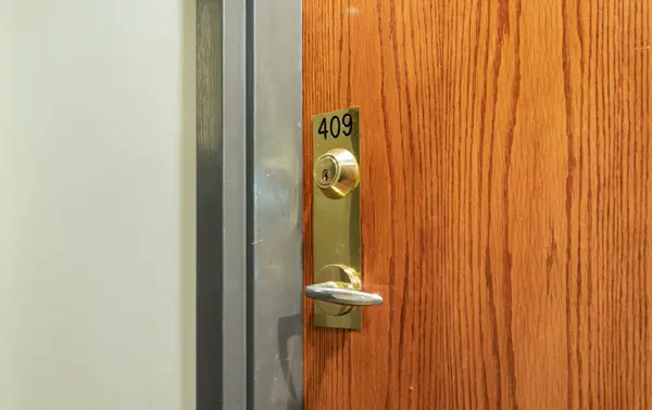 4006 Kilmer DR #409, Burlington, ON L7M 4W4