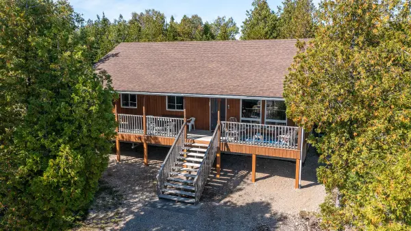 11 Eagle RD, Northern Bruce Peninsula, ON N0H 2R0