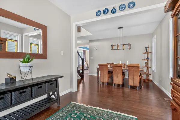 308 Autumnfield ST, Kanata, ON K2M 0J4