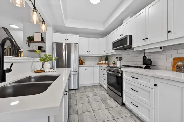 59 Dennis DR, West Lincoln, ON L0R 2A0