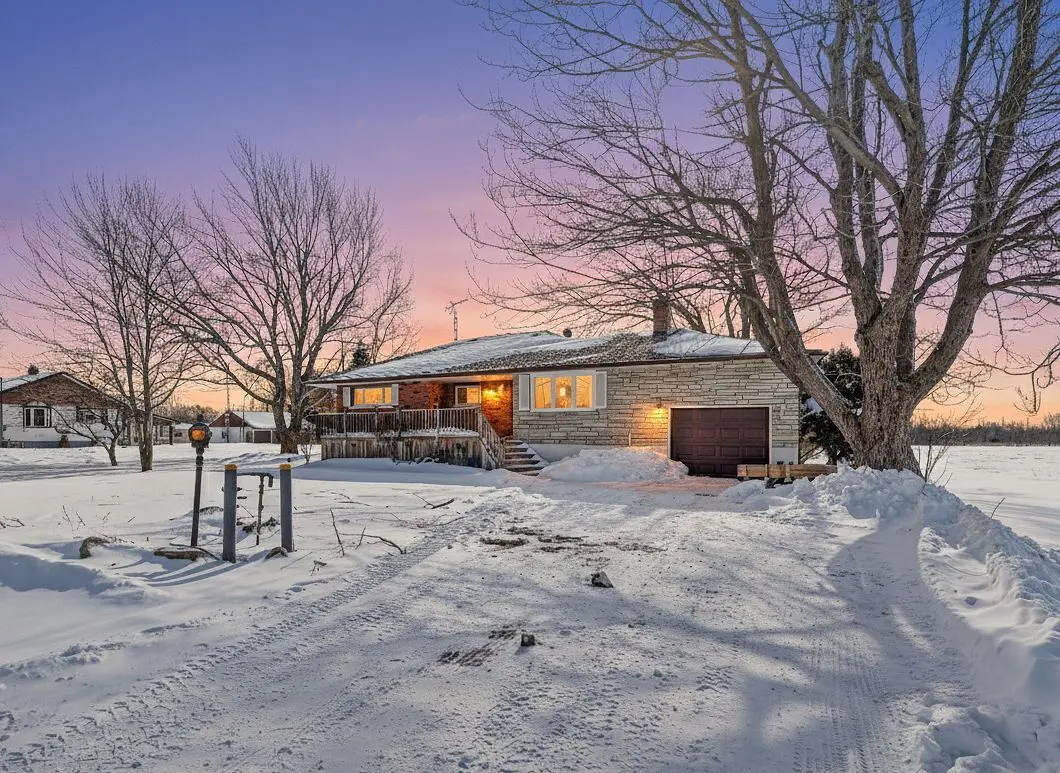 877 Killaly ST E, Port Colborne, ON L3K 5V3