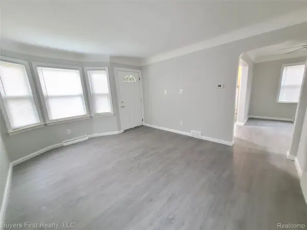 22084 Normandy AVE, Eastpointe, MI 48021