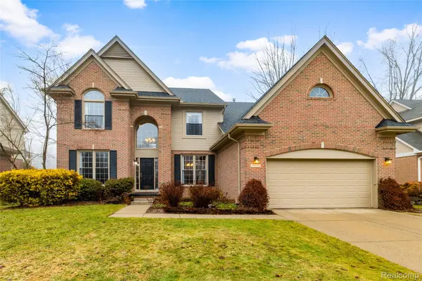 1028 Chesapeake, Rochester Hills, MI 48307