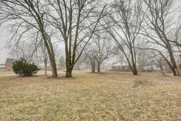 5577 Woodhall ST, Detroit, MI 48224