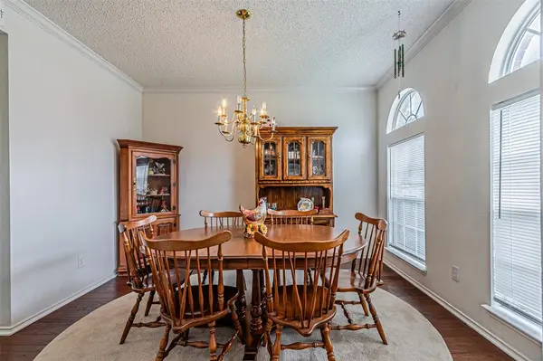 1018 Sumner Drive, Mesquite, TX 75149