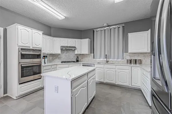 1018 Sumner Drive, Mesquite, TX 75149