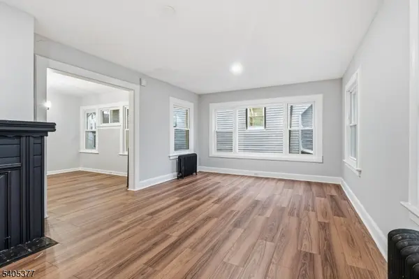 288 William St, East Orange City, NJ 07017