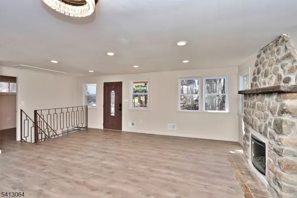 75 Nolans Point Rd, Jefferson Twp., NJ 07849