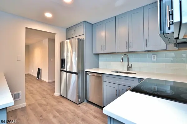 75 Nolans Point Rd, Jefferson Twp., NJ 07849