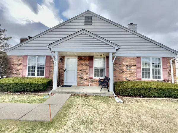 35466 Stillmeadow LN, Clinton Charter Twp, MI 48035