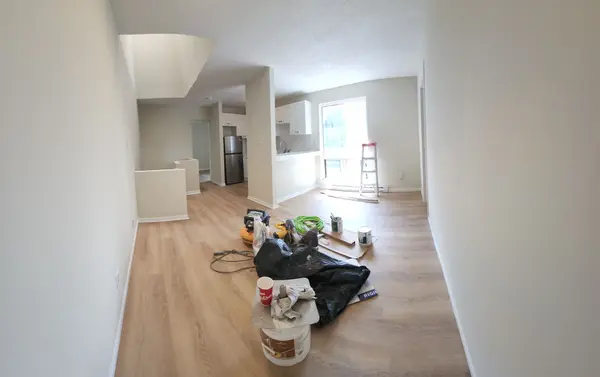 556 Spadina CRES #5, Toronto C01, ON M5S 2J9