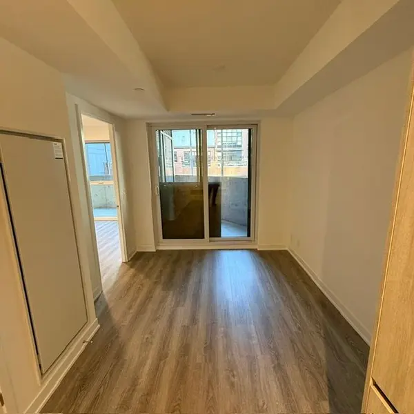 180 Front ST E #703, Toronto C08, ON M5A 0A9