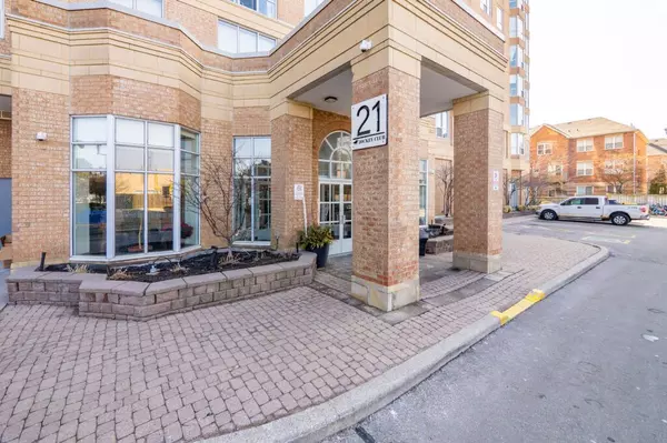 Toronto C11, ON M4H 1P2,21 Overlea BLVD #1309