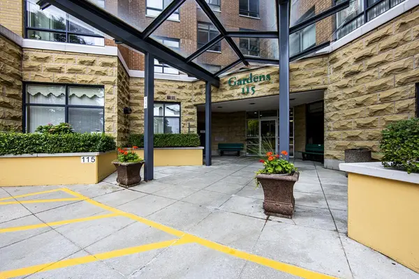 115 Bonis AVE #510, Toronto E05, ON M1T 3S4