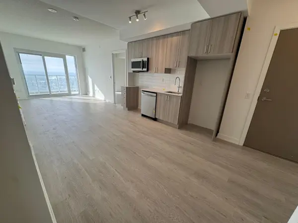 1010 Sandy Beach RD #2605, Pickering, ON L1W 0C7