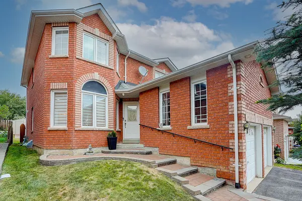 14 Prince DR, Bradford West Gwillimbury, ON L3Z 3B7