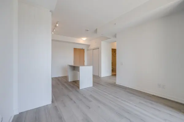 1787 St Clair AVE W #723, Toronto W03, ON M6N 0B7