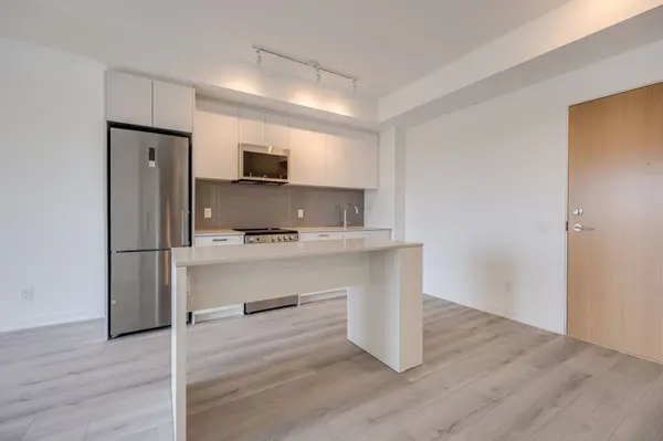 1787 St Clair AVE W #723, Toronto W03, ON M6N 0B7