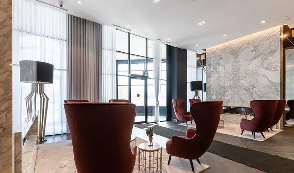 405 Dundas ST W #215, Oakville, ON L6M 5P9