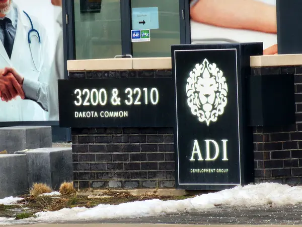 3210 Dakota Common #101, Burlington, ON L7M 2A8