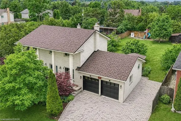 217 Jones RD,  Hamilton,  ON L8E 5J4