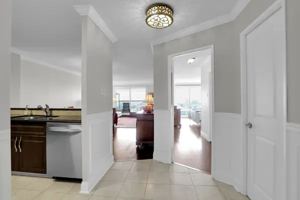 545 St Laurent BLVD #2708, Manor Park - Cardinal Glen And Area, ON K1K 4H9