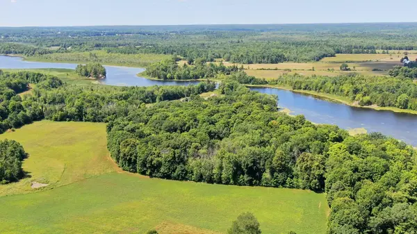 003 Lyndhurst RD, Leeds And The Thousand Islands, ON K0E 1L0