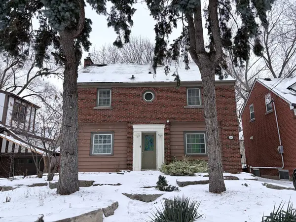 110 Traymore AVE, Hamilton, ON L8S 1R7