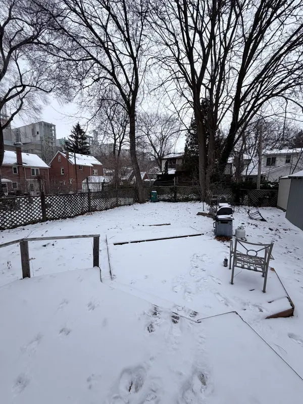 110 Traymore AVE, Hamilton, ON L8S 1R7