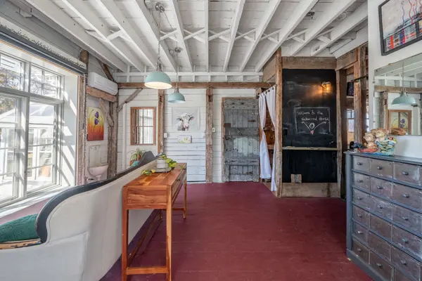 1172 Main ST, Frontenac Islands, ON K0H 2W0