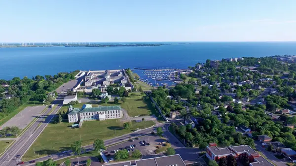 542-544 Union ST, Kingston, ON K7M 2H3