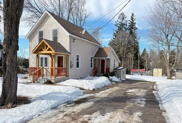 18 John ST, Kawartha Lakes, ON K0M 2B0