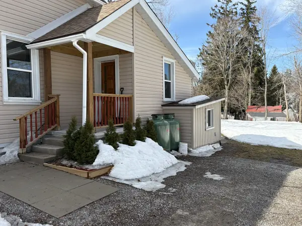 18 John ST, Kawartha Lakes, ON K0M 2B0