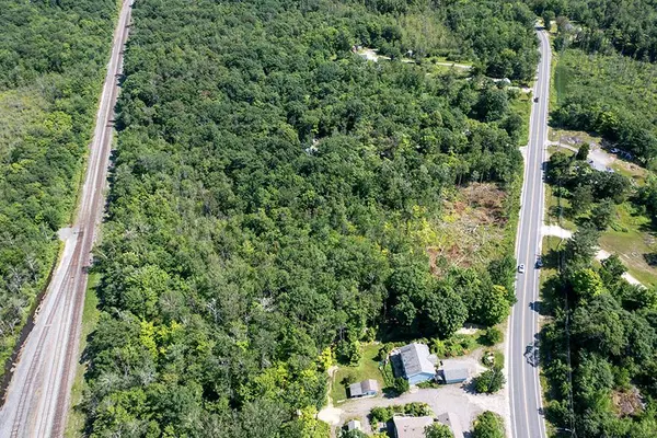 178 High ST, Georgian Bay, ON P0C 1H0