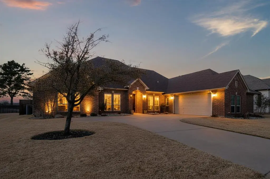 1902 Melbourne Drive, Pantego, TX 76013