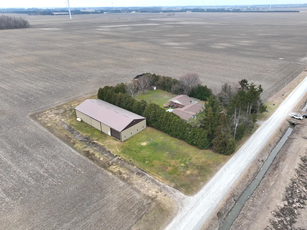 10010 Cedar Hedge Line, Chatham-kent, ON N0P 1M0