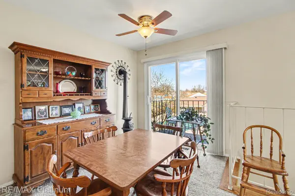 23588 N Rockledge, Novi, MI 48375