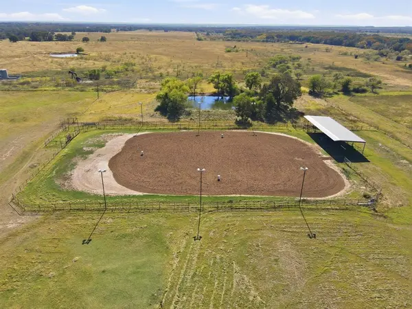 5071 Fm 1810, Chico, TX 76431